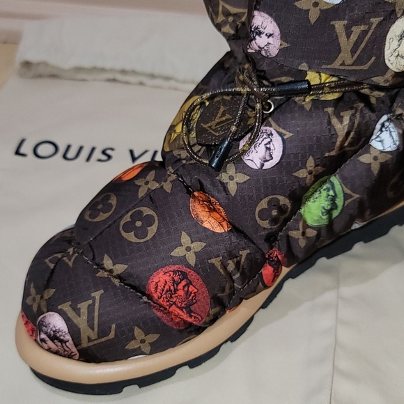 Louis Vuitton Pillow Water Repellent Monogram Boot Fornasetti Capsule Edition - Picture 9 of 17